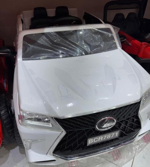 صورة سيارة كهربائية أنيقة للأطفال